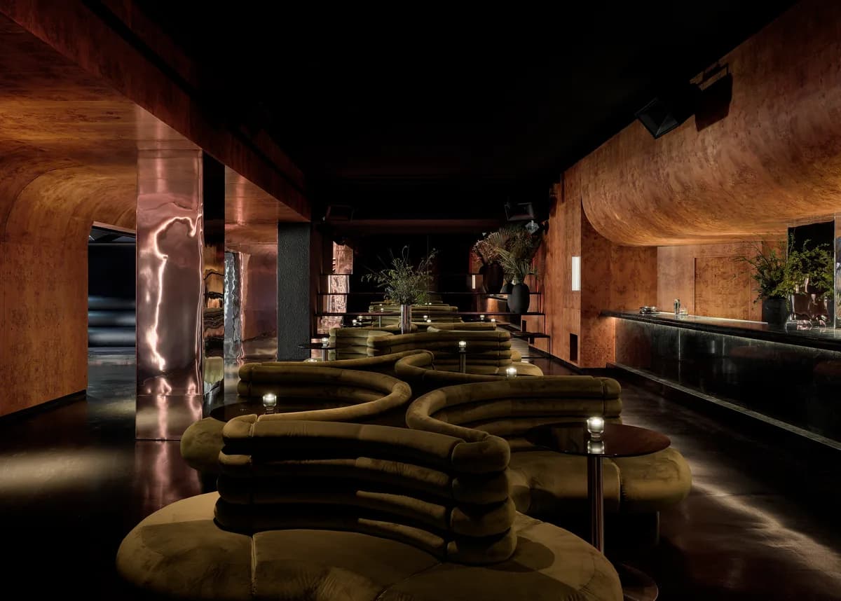 Unveiled lounge
