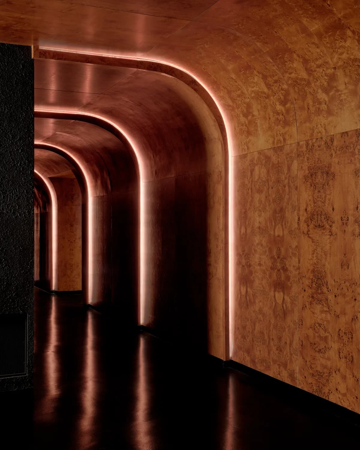 Unveiled bar detail